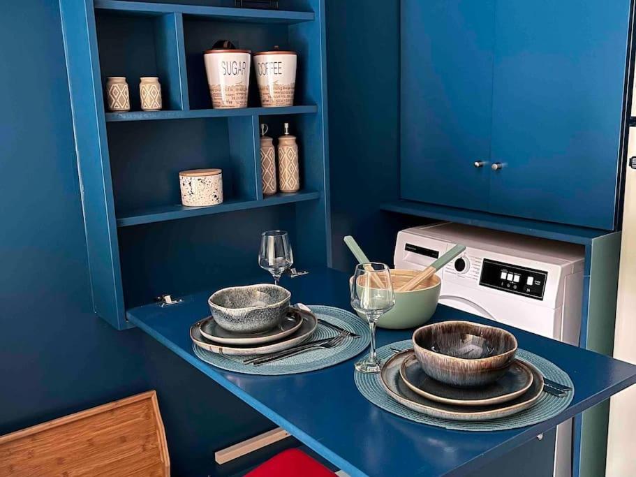 Bluexenia 1 Bedroom Retro Luxury Αθήνα Εξωτερικό φωτογραφία