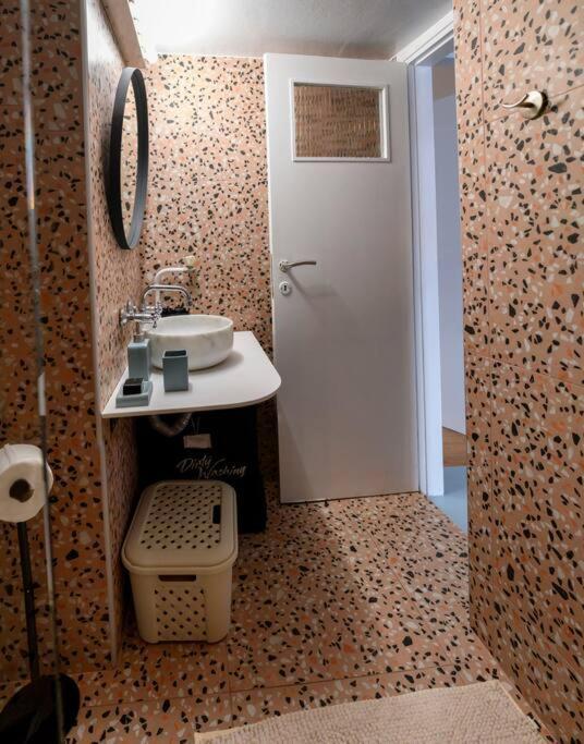 Bluexenia 1 Bedroom Retro Luxury Αθήνα Εξωτερικό φωτογραφία